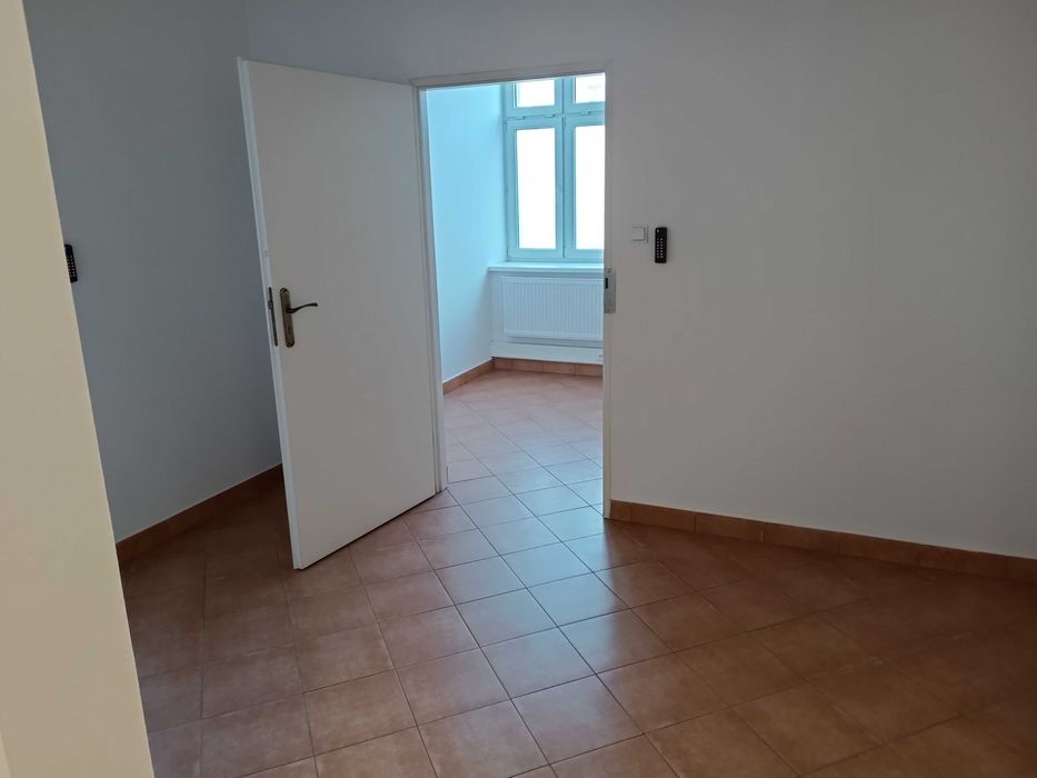 Wynajmę atrakcyjne biuro