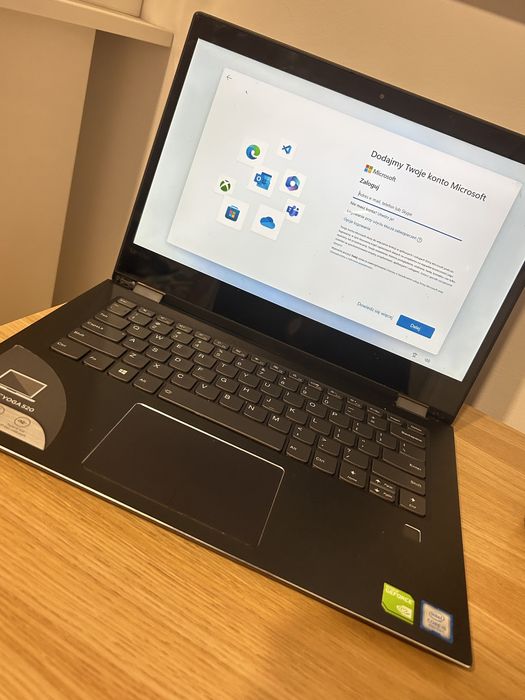 Laptop lenovo yoga 520
