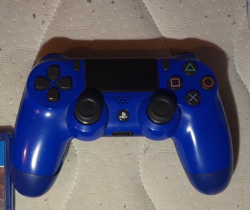 Ps4 Pro 1TB + 1 Comando + Jogos