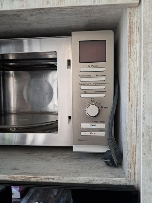 Продам мікрохвильову піч