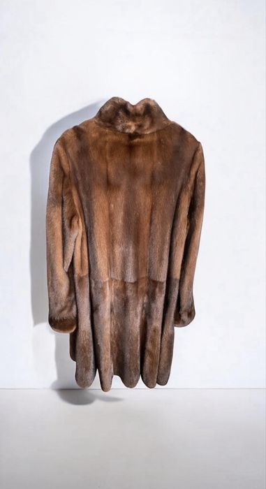 Шуба норкова довга в ідеальному стані.