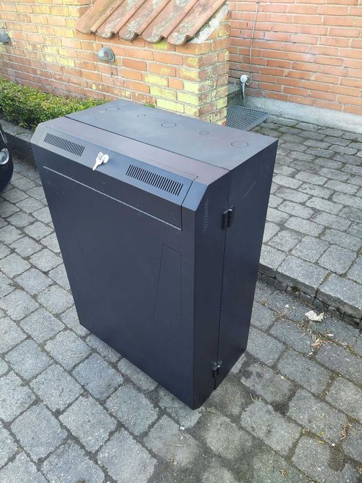 Startech Com Startech Rk830Walvs Stojak 8U Szafa Wisząca Serwerowa