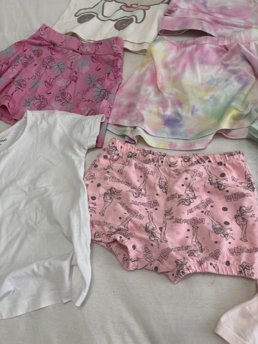 Ubranka dla dziewczynki rozmiar 110/116