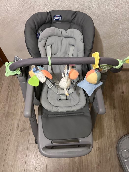 Стільчик для годування Chicco Magic relax