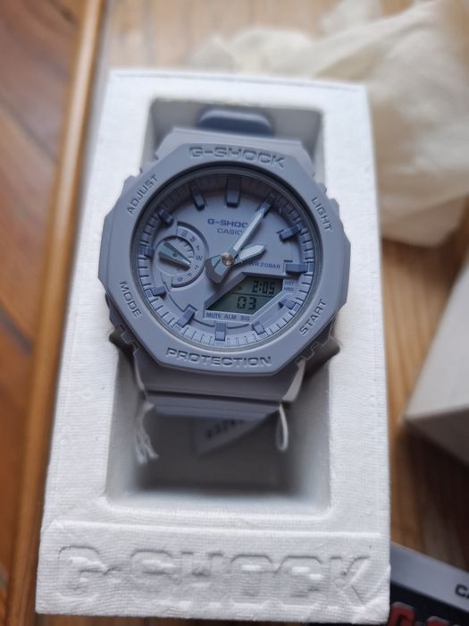 G-shock GMA-P2100 cinza