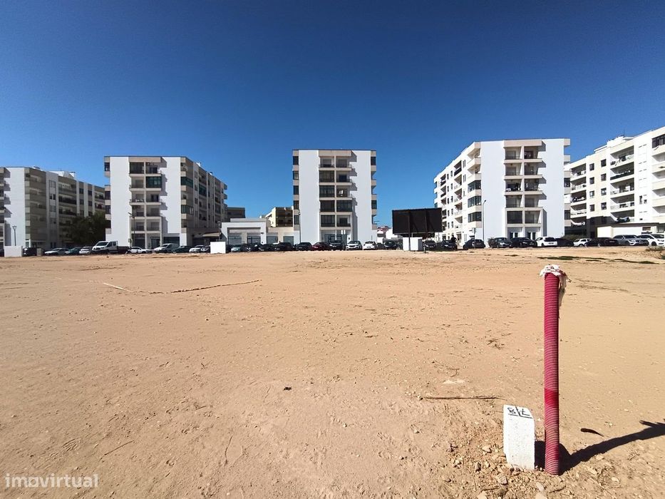 Lote Exclusivo em Lagoa – Oportunidade de Investimento no Algarve