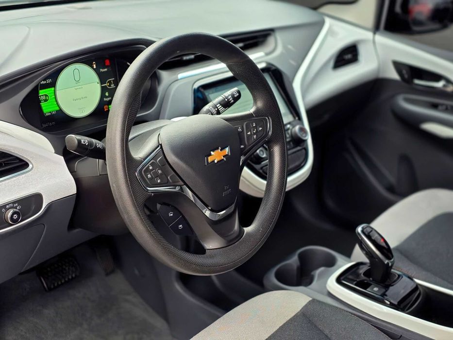 Chevrolet Bolt Ev      2020