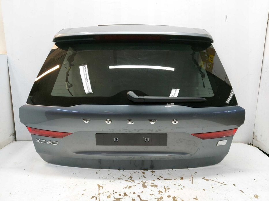 VOLVO XC60 II Кришка багажника