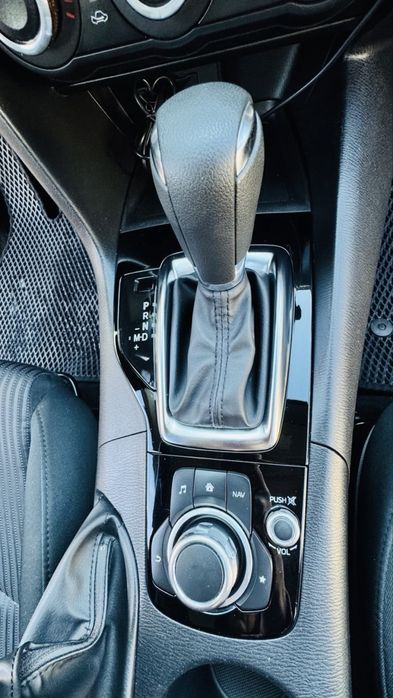 Mazda 3 2015.