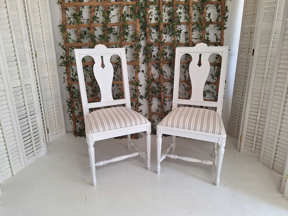 Krzesła w stylu prowansalskim 2 sztuki