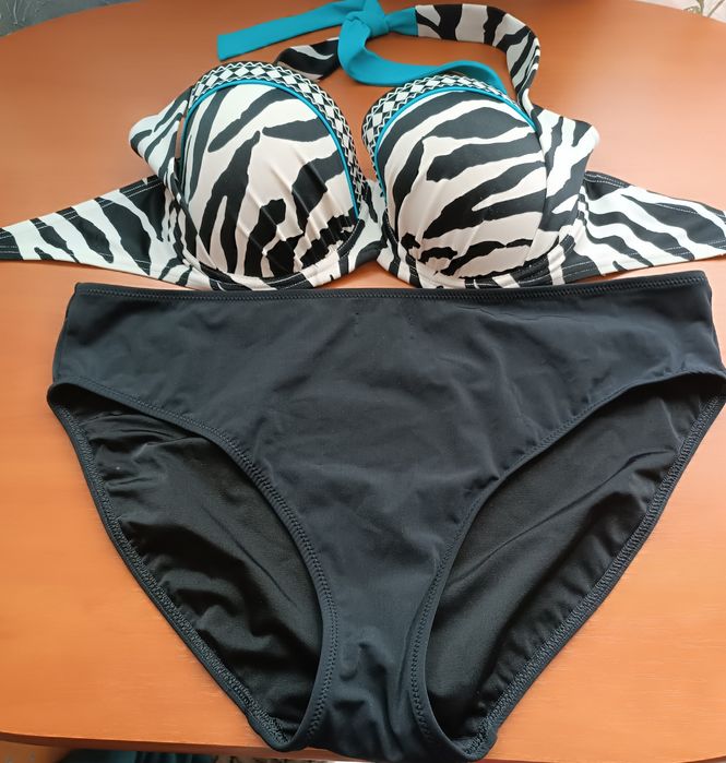 Купальник роздільний  верх р. 46-48-50 (чашка C) низ  52-54-56