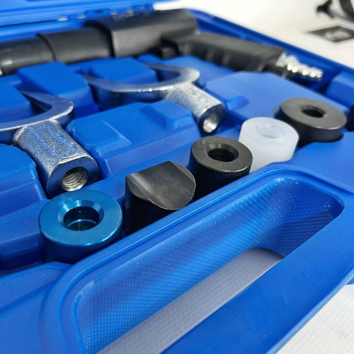 Професійний пневматичний ударний молоток з повним комплектом насадок