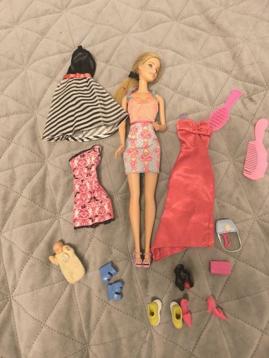 Lalka barbie - Mattel. Ubranka i akcesoria.