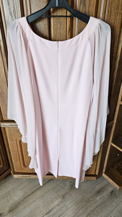 Sukienka okolicznościowa pudrowy róż