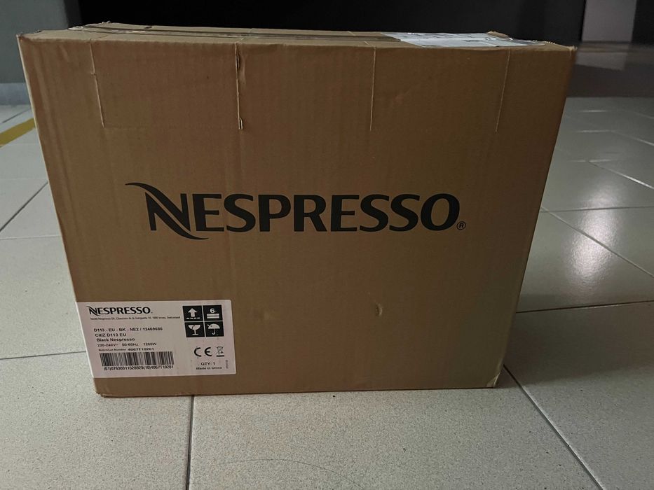 Máquina de café Nespresso Vertuo Next C Cherry Red