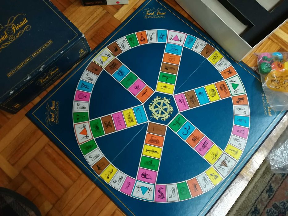 Trivial Pursuit "Genius Edition" usado