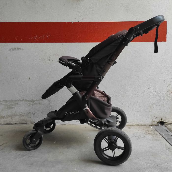 Trio Neo Concord com isofix, ovo, alcofa e capa para a chuva