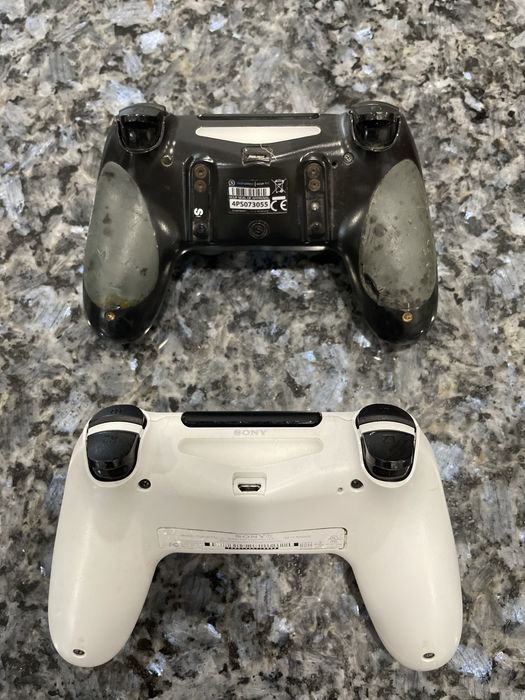 PS4 + 2 comandos
