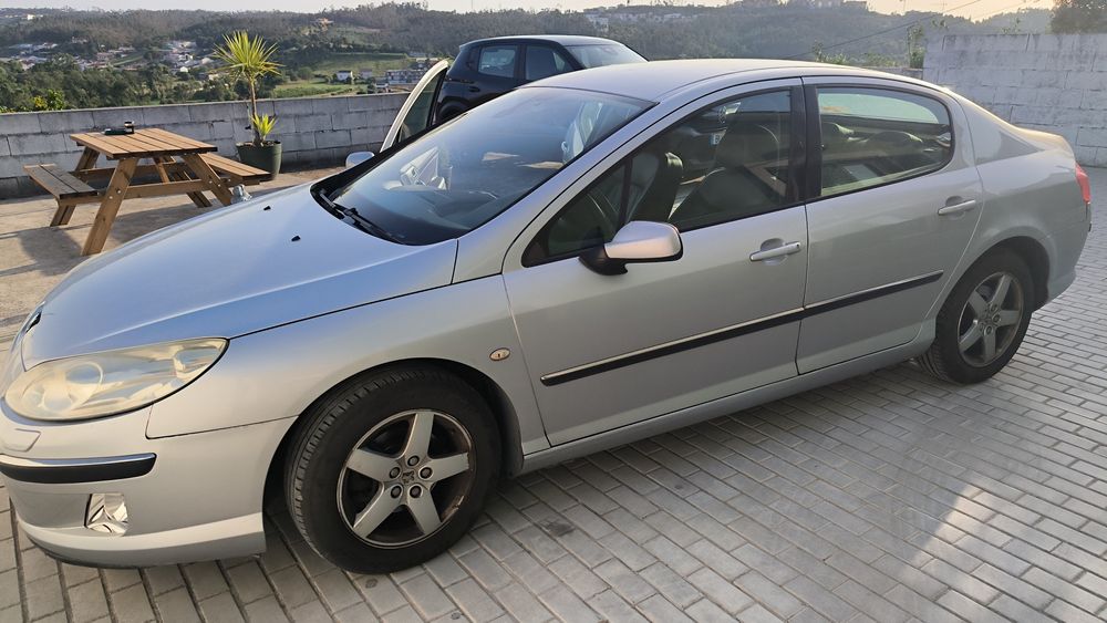 Peugeot 407 1.6Hdi com inspeção valida sem anotações, circula diariamente.