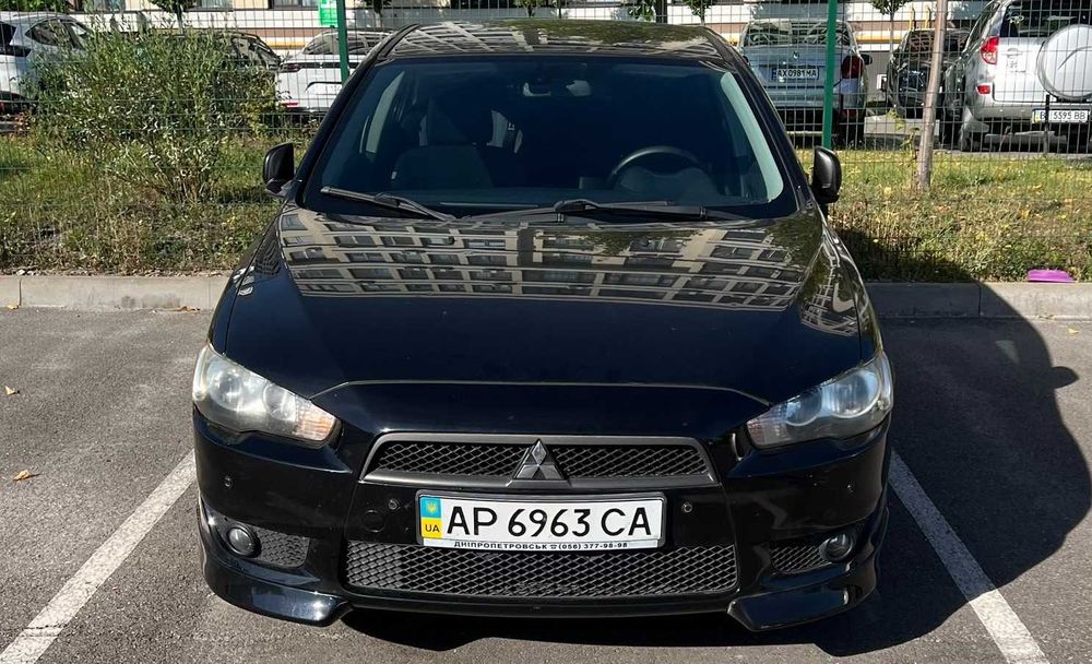 Авто Mitsubishi Lancer 10 X 2.0i CVT (150 к.с.) 2009 в чудовому стані