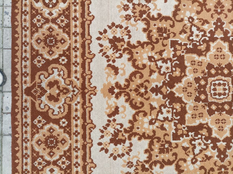 Ковер искусственный Saturn р-р 1.92 х 2.9