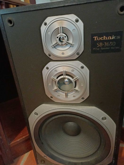 Aparelhagem AKAI Com Colunas Technics em bom estado