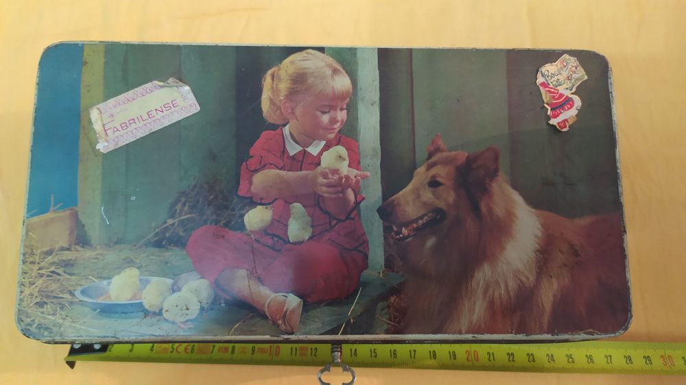 Caixas de metal para coleccionadores