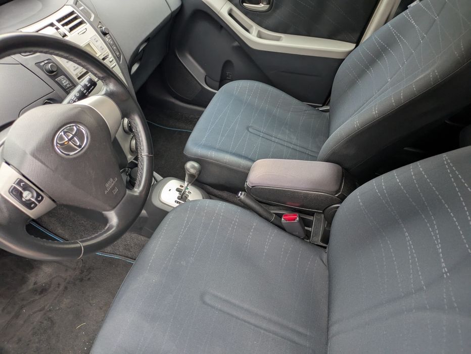 Toyota Yaris 1.4 d4d — photo 5