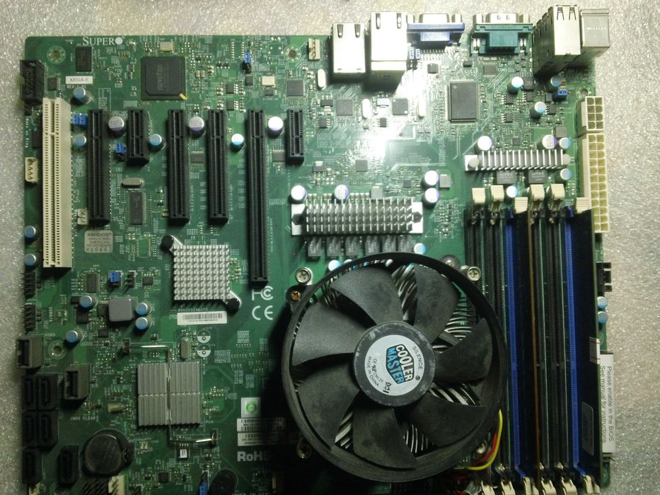 Мат. плата SuperMicro X8SIA LGA1156 Процессор i5-760