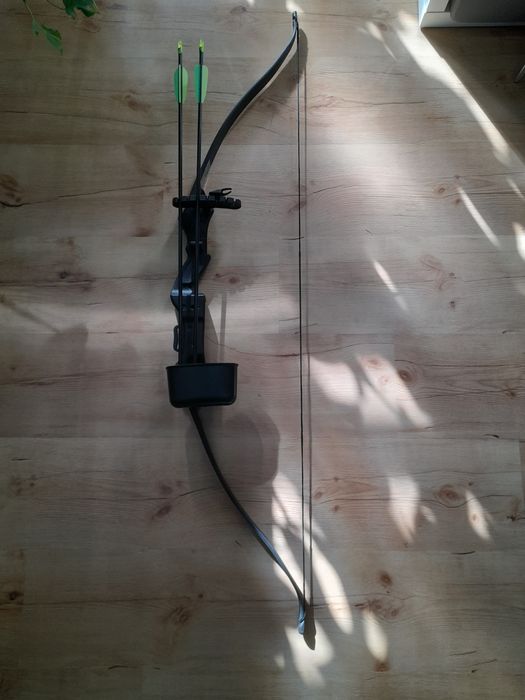 Łuk klasyczny CenterPoint Sentinel - zestaw
Ocena:
92% of100
(