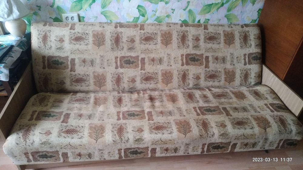 Диван - книжка  б/у