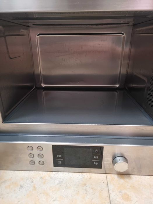 Microondas Bosch de Encastre - HMT 85ML53 [Para Peças ou Reparação]