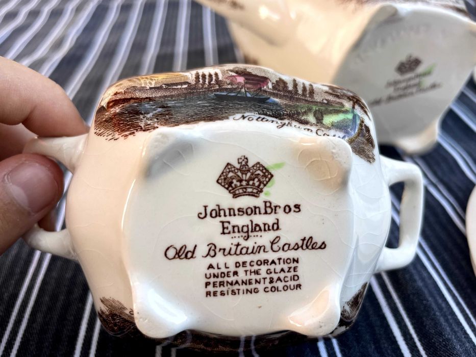 Serviço Café/Chá Vintage Johnson Brothers Inglês - Old Britain Castles (Impecável)
