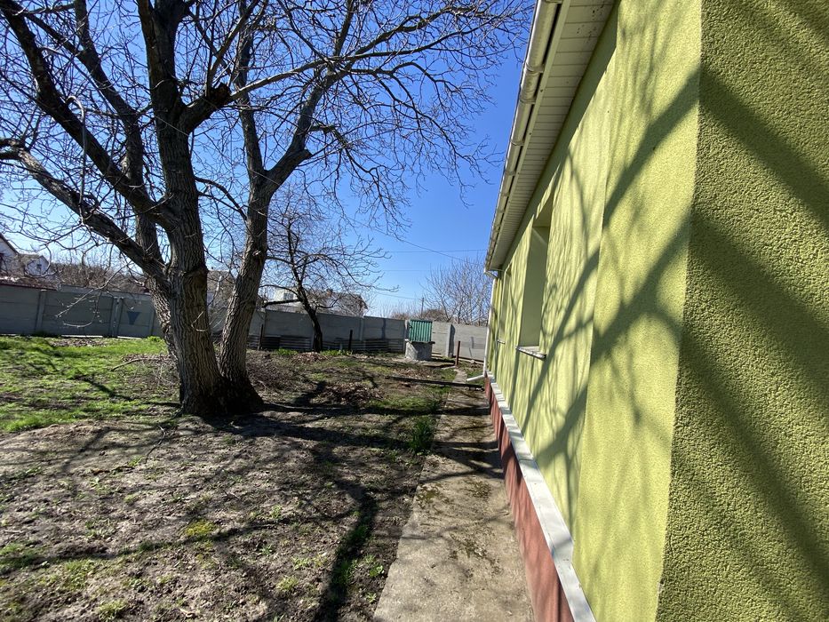 Продаж будинку зі зручностями с. Безугляки