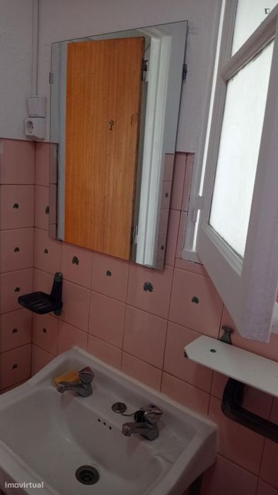 Apartamento com 2 quartos - localizado em Santa Apolónia Lisbon
