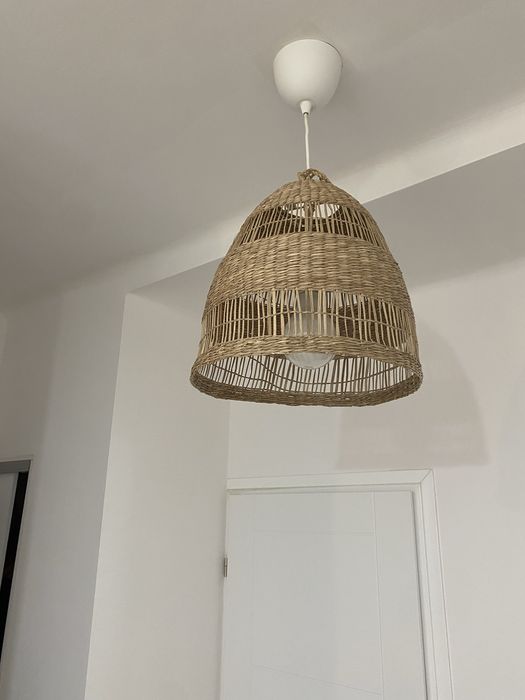 Klosze ikea plecione z trawy boho