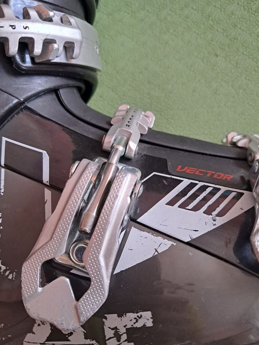 Лижні боти head vector