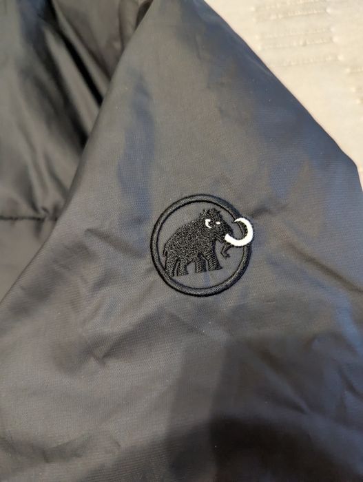 Демисезонная куртка (подложка) MAMMUT.    М