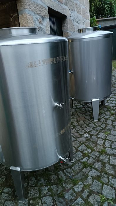 Cuba inox 550l litros
