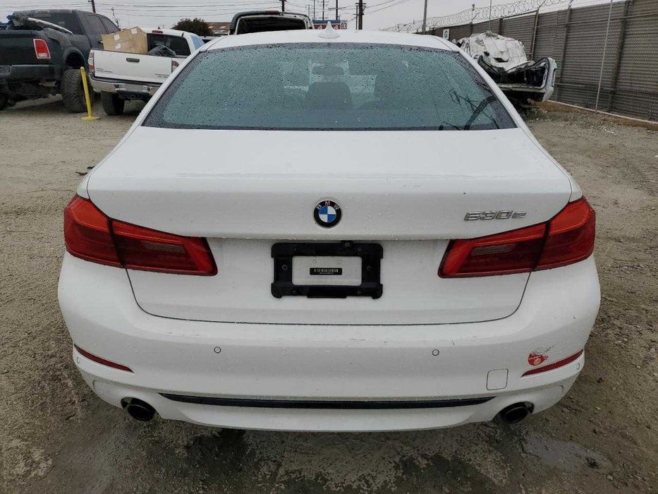 Бампер BMW  5 G30 розборка БМВ 5 Г30 колір А300 2017р