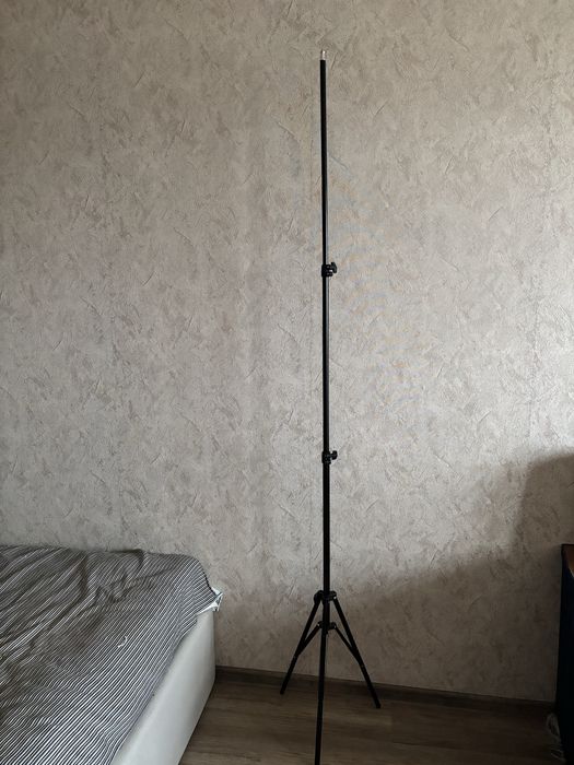 Штатив для телефону, кільцевої лампи