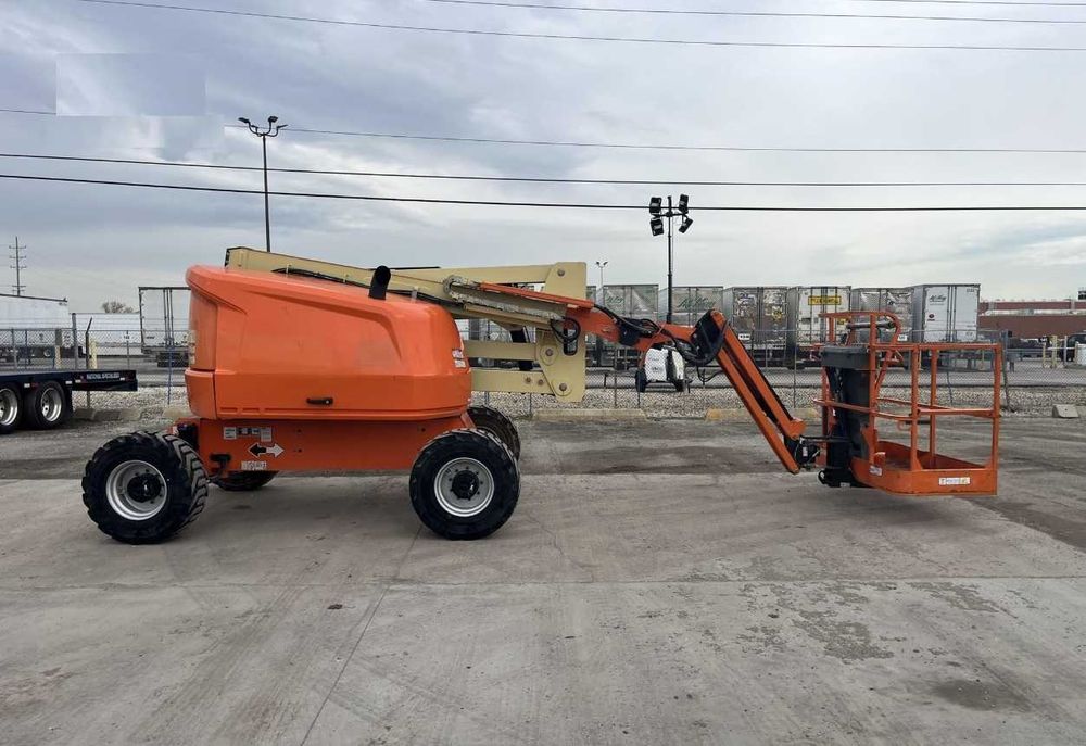 Wynajem podnośnika zwyżka 4x4 16 metrów HAULOTTE JLG GENIE MANITOU