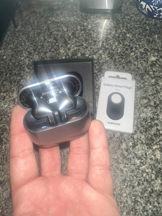 Galaxy Buds3 Pro + Galaxy SmartTag2