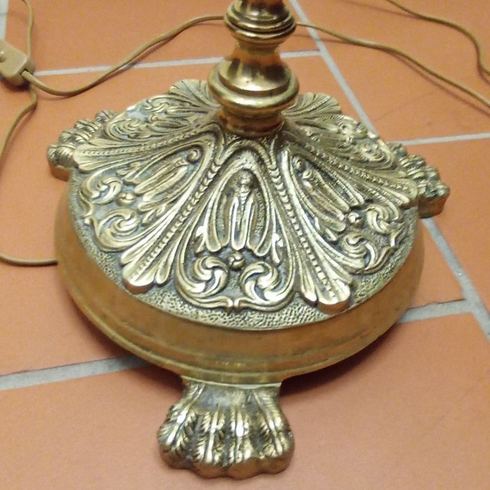 Candeeiro de pé alto em cobre, bronze