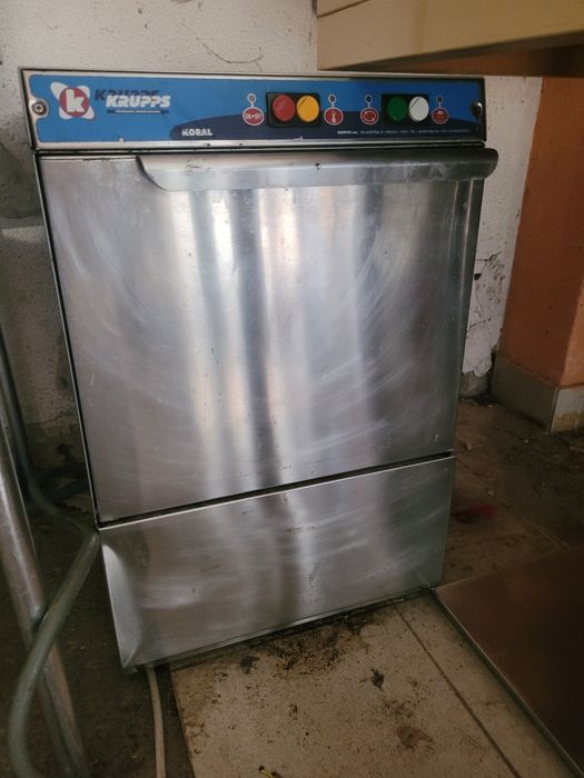 Vaios equipamentos cafe pastelari
