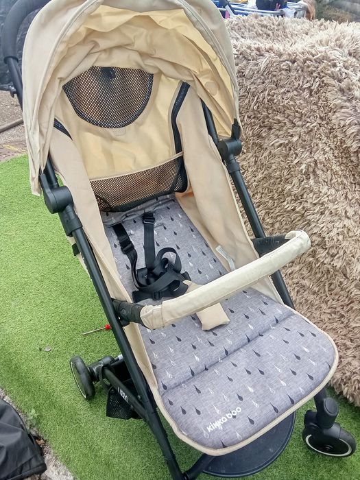 Carrinho de bebe kikka boo