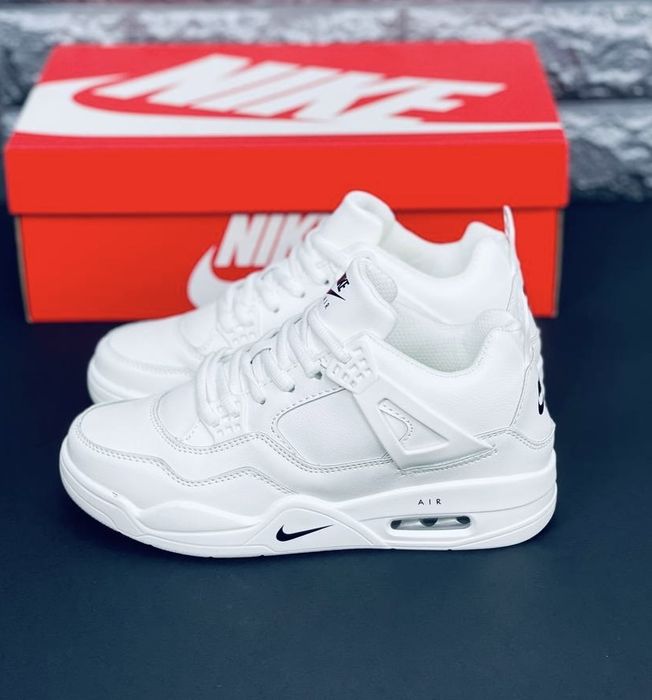 Nike Aura 4 Кожаные белые кроссовки Найк Аура 4 / чоловічі білі кроси