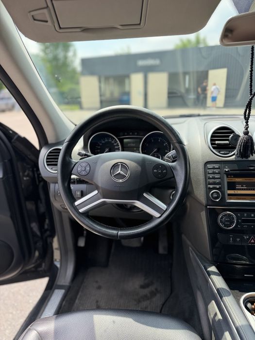 Mercedes-Bens Ml 500