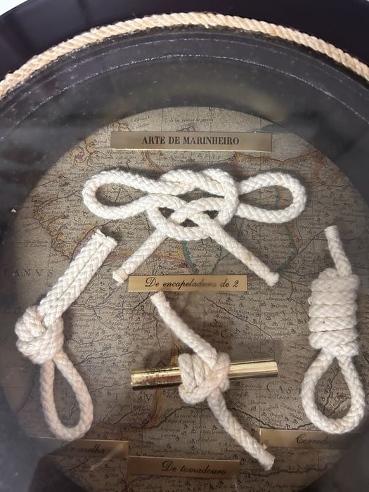 Quadro Nautico redondo  com nós moldura  em madeira diametro  30cm