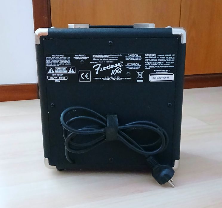 Amplificador de Guitarra - Squier Frontman 10G